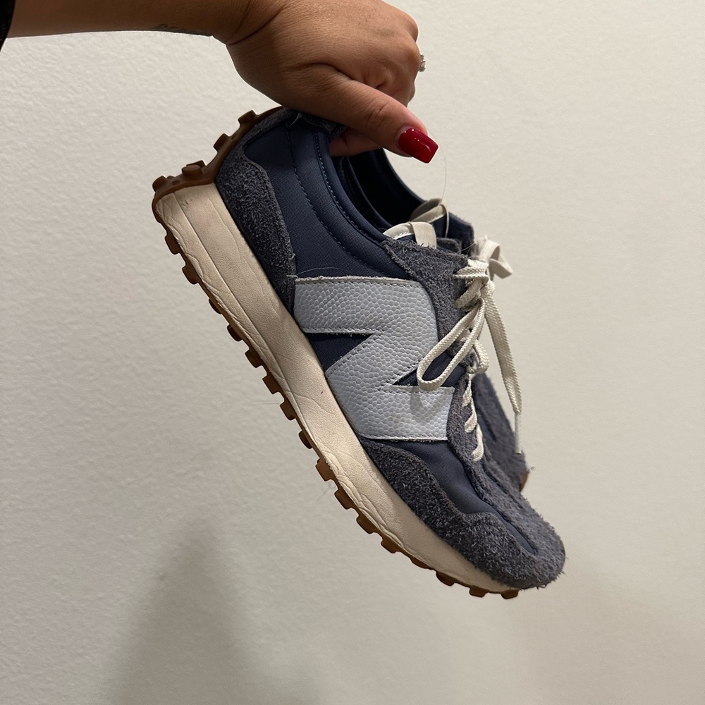 New Balance 327 NAVY DENIM USED WOMENS 9.5